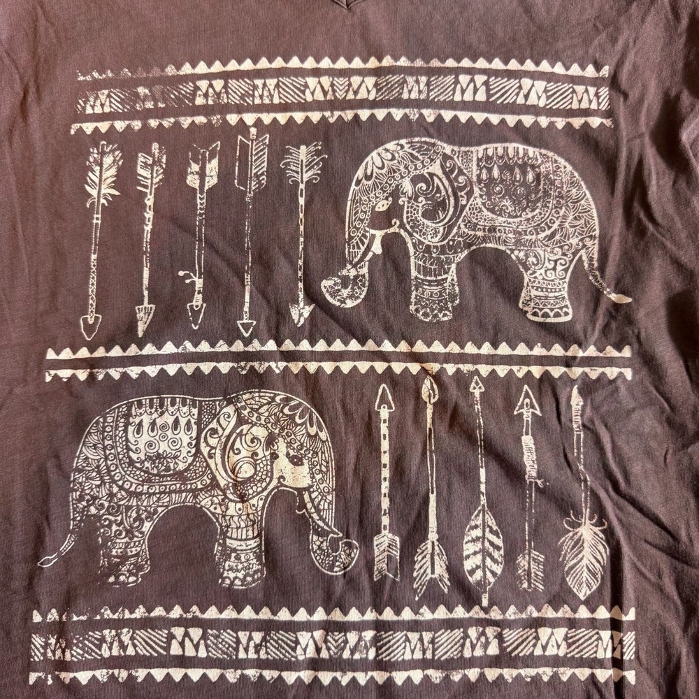 Urban X Boho Elephant Graphic Tee Women's V-Neck Top Made in USA PINK Purple L - Picture 9 of 10